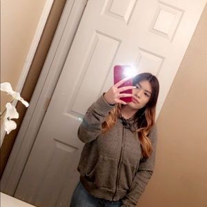 Meet your Posher, Regan